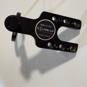 Square-Up Black Archery Sight Mount